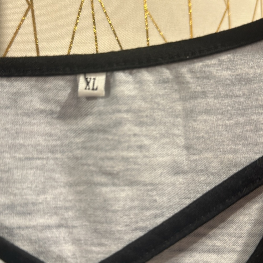 Tank top - Picture 2 of 3